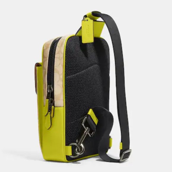 🥰 Coach Track Pack In Signature Canvas  Lime Khaki - Picture 3 of 11